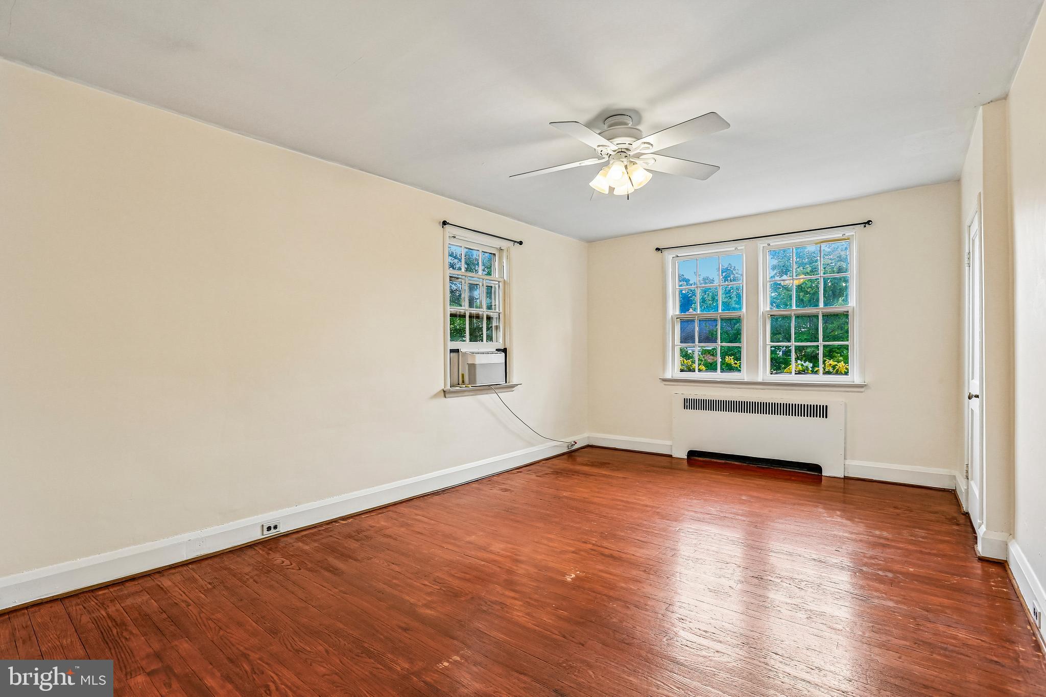 1528 Shadyside Road Baltimore, MD 21218 - Photo 5 of 39 Primary Bedroom