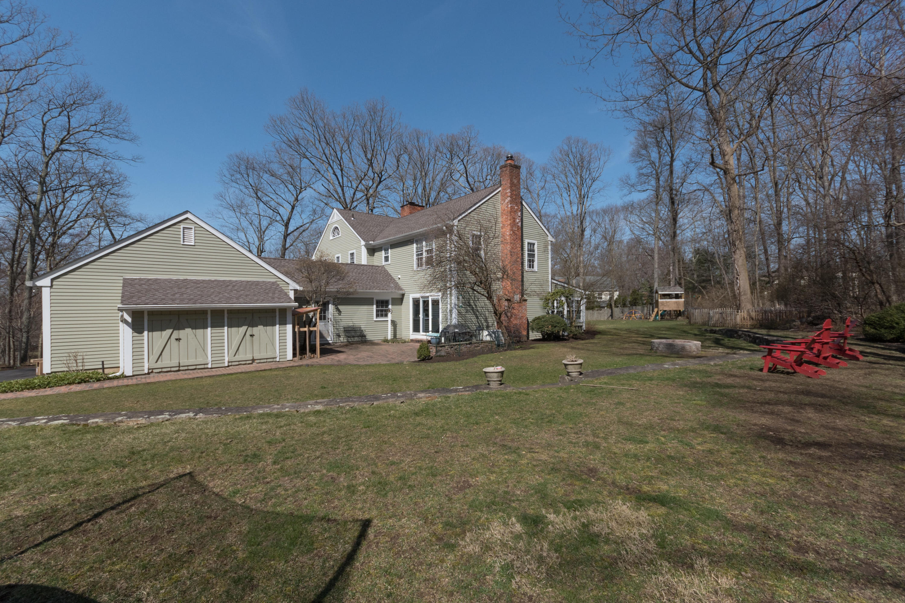 7 Hunt Road Darien, CT 06820 - Photo 34 of 40