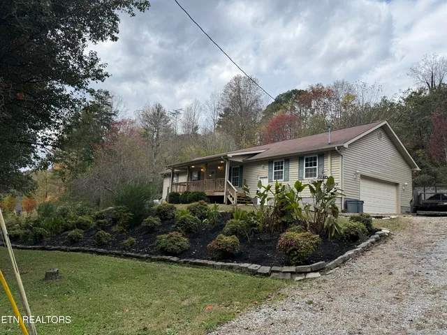 $349,900 | 5508 Old Walland Highway, Walland, TN 37886