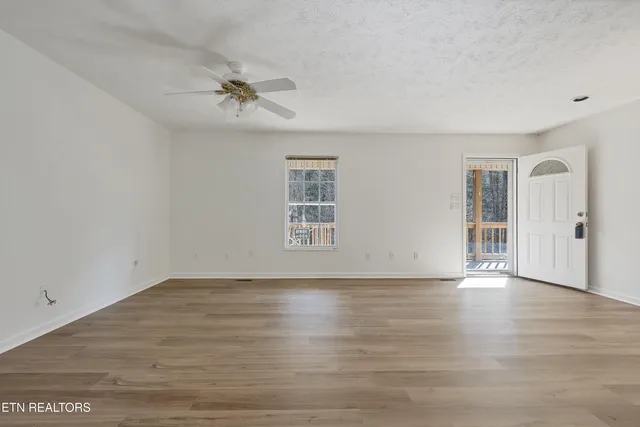 $309,900 | 5508 Old Walland Highway, Walland, TN 37886