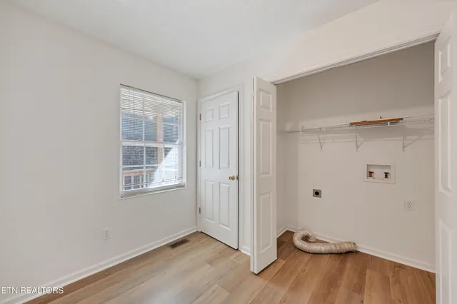 $349,900 | 5508 Old Walland Highway, Walland, TN 37886