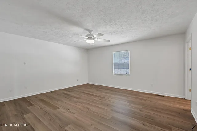 $309,900 | 5508 Old Walland Highway, Walland, TN 37886