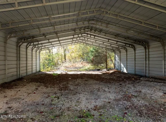 $309,900 | 5508 Old Walland Highway, Walland, TN 37886