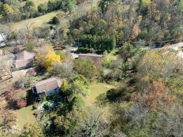 $309,900 | 5508 Old Walland Highway, Walland, TN 37886