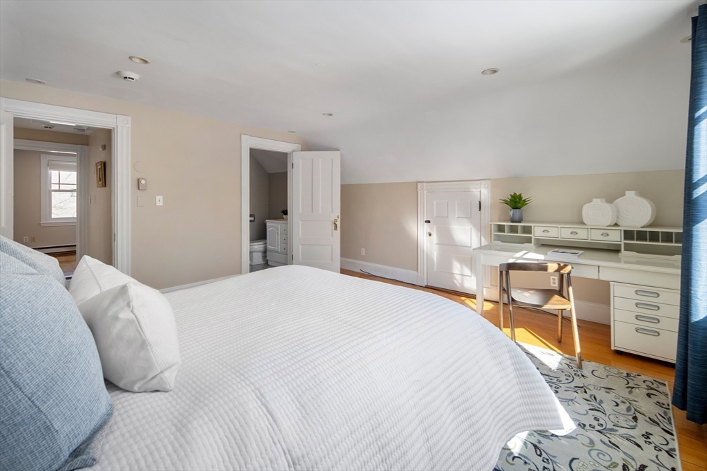 26 Sewall Street Newton, MA 02465 - Photo 20 of 26