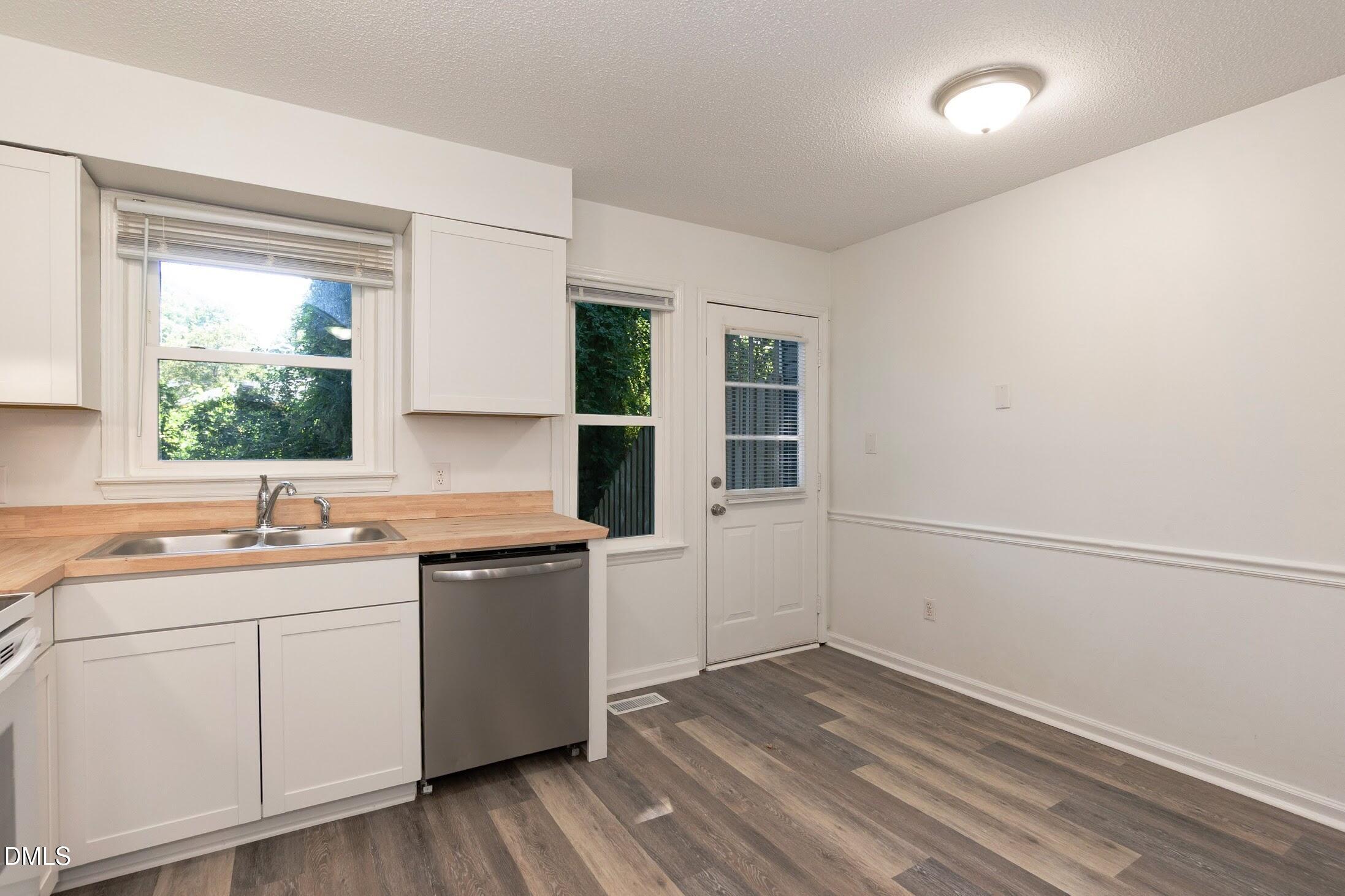 2209 Quartz Court Raleigh, NC 27610 - Photo 15 of 28 Kitchen 01