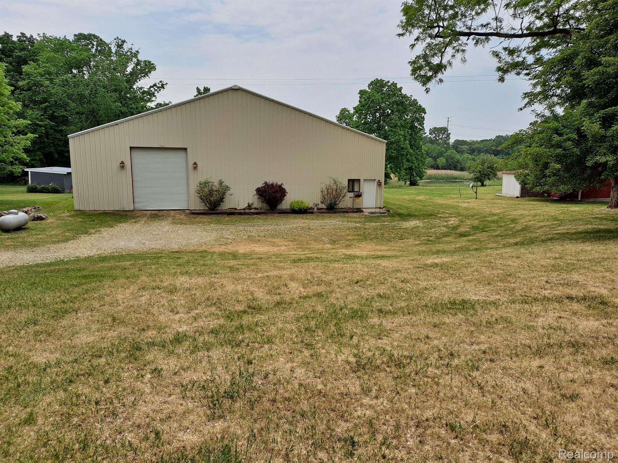 2320 Pingree Road Howell, MI 48843 - Photo 23 of 48 Arena