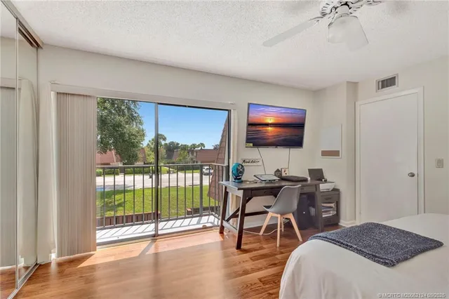 a view of a livingroom with furniture window and outside view