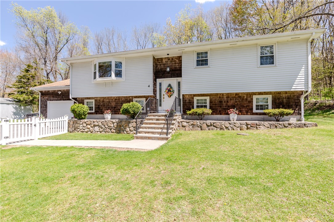 4 Clark Road Smithfield, RI 02917 - Photo 1 of 50