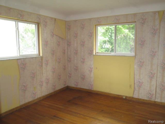 19201 Stephens Road Eastpointe, MI 48021 - Photo 8 of 19 264-037816-bed3.jpg