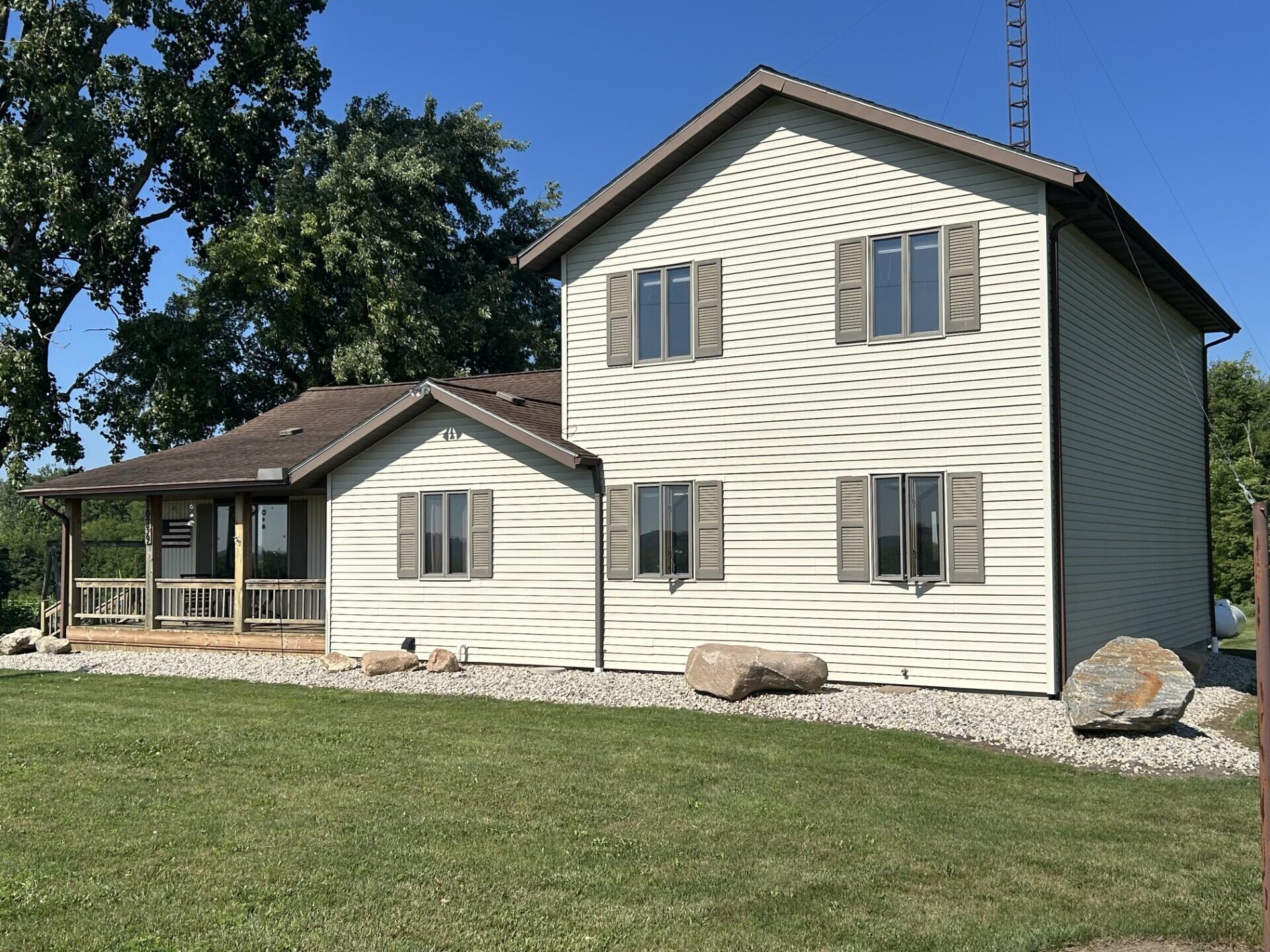 10239 Krugh Road Mendon, OH 45862 - Photo 5 of 52 Side