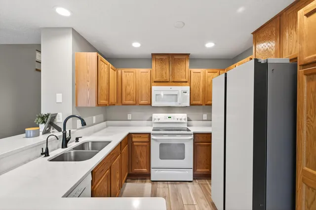 $309,900 | 17700 71st Avenue North, Maple Grove, MN 55311