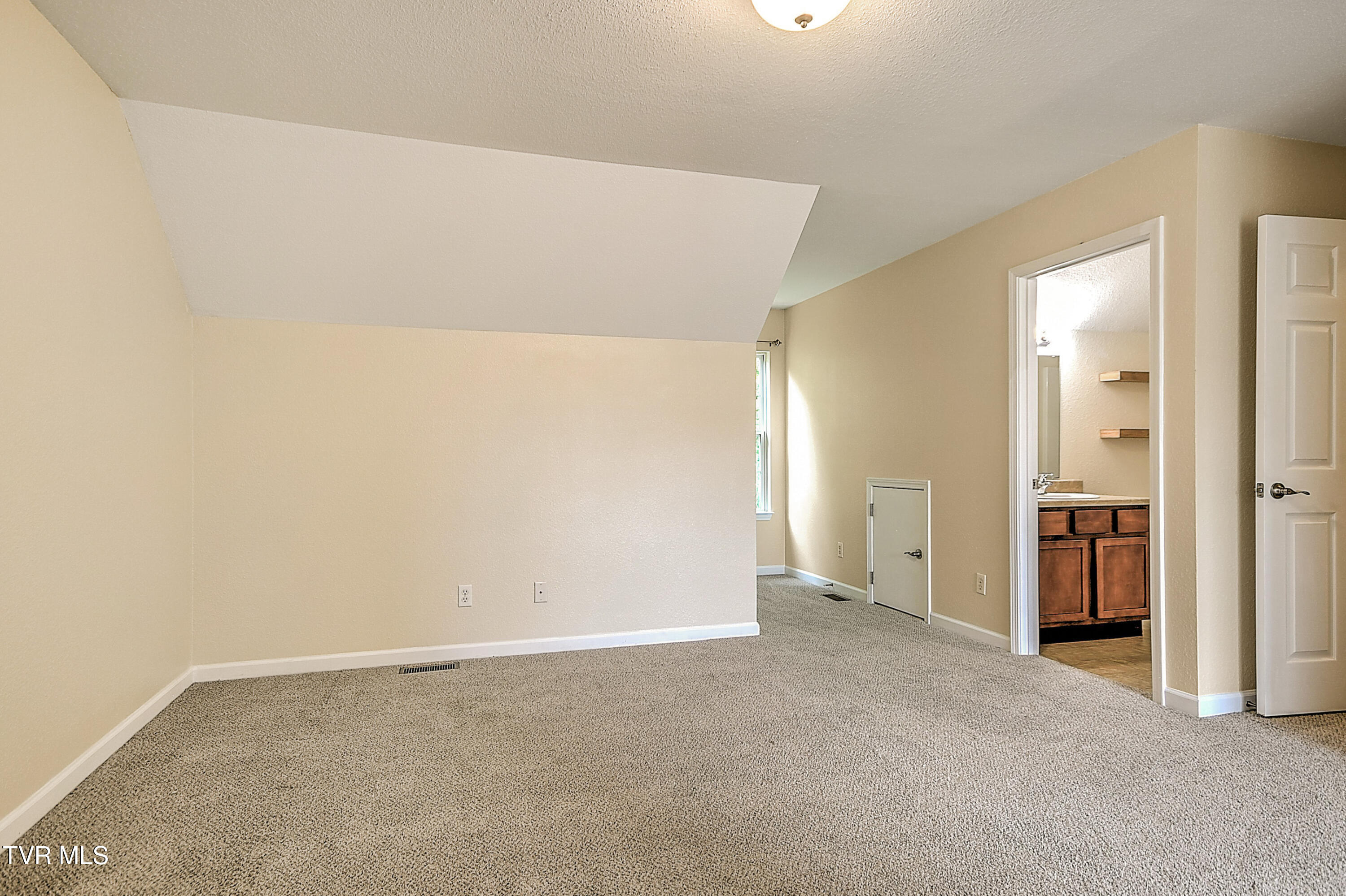 396 Jonesboro Road, Unit 3A Piney Flats, TN 37686 - Photo 22 of 27 396 Jonesboro TJ-25