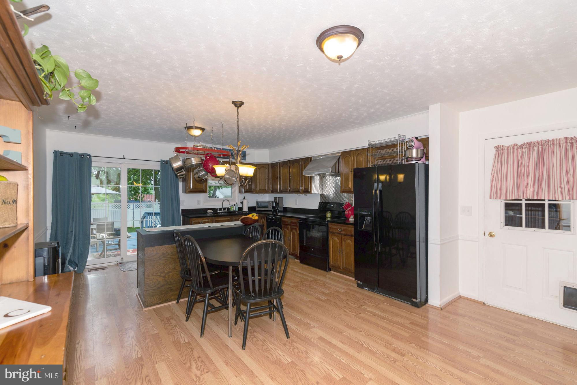 606 North Reymann Street Ranson, WV 25438 - Photo 8 of 22