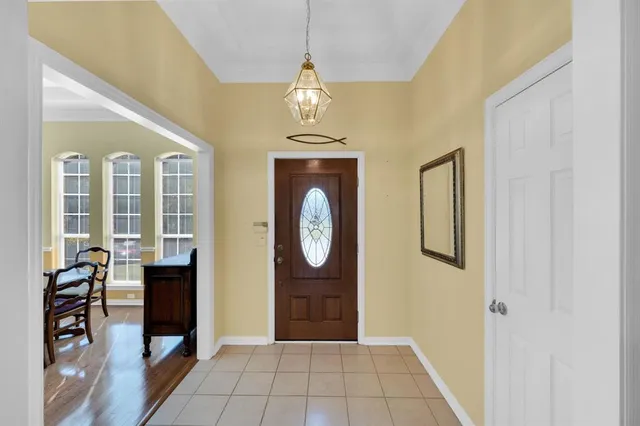 a view of a entryway of the house