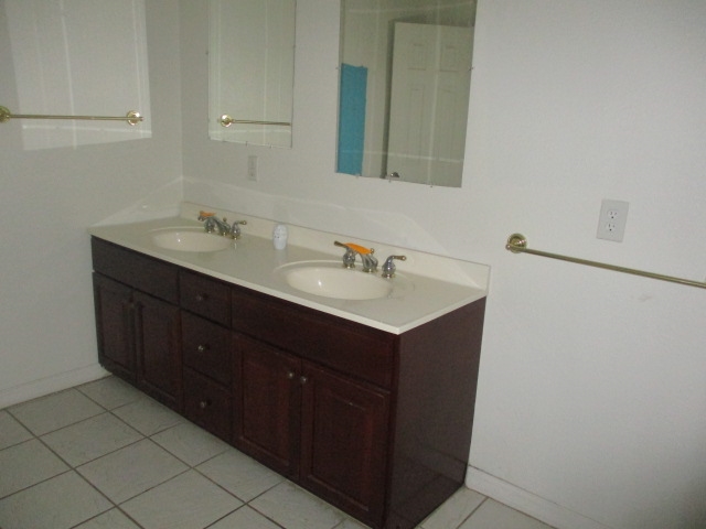 2602 South Skyway Road Peoria, IL 61607 - Photo 14 of 16 Gallery Image 14