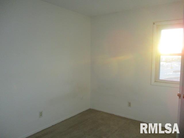 2602 South Skyway Road Peoria, IL 61607 - Photo 9 of 16 Gallery Image 9