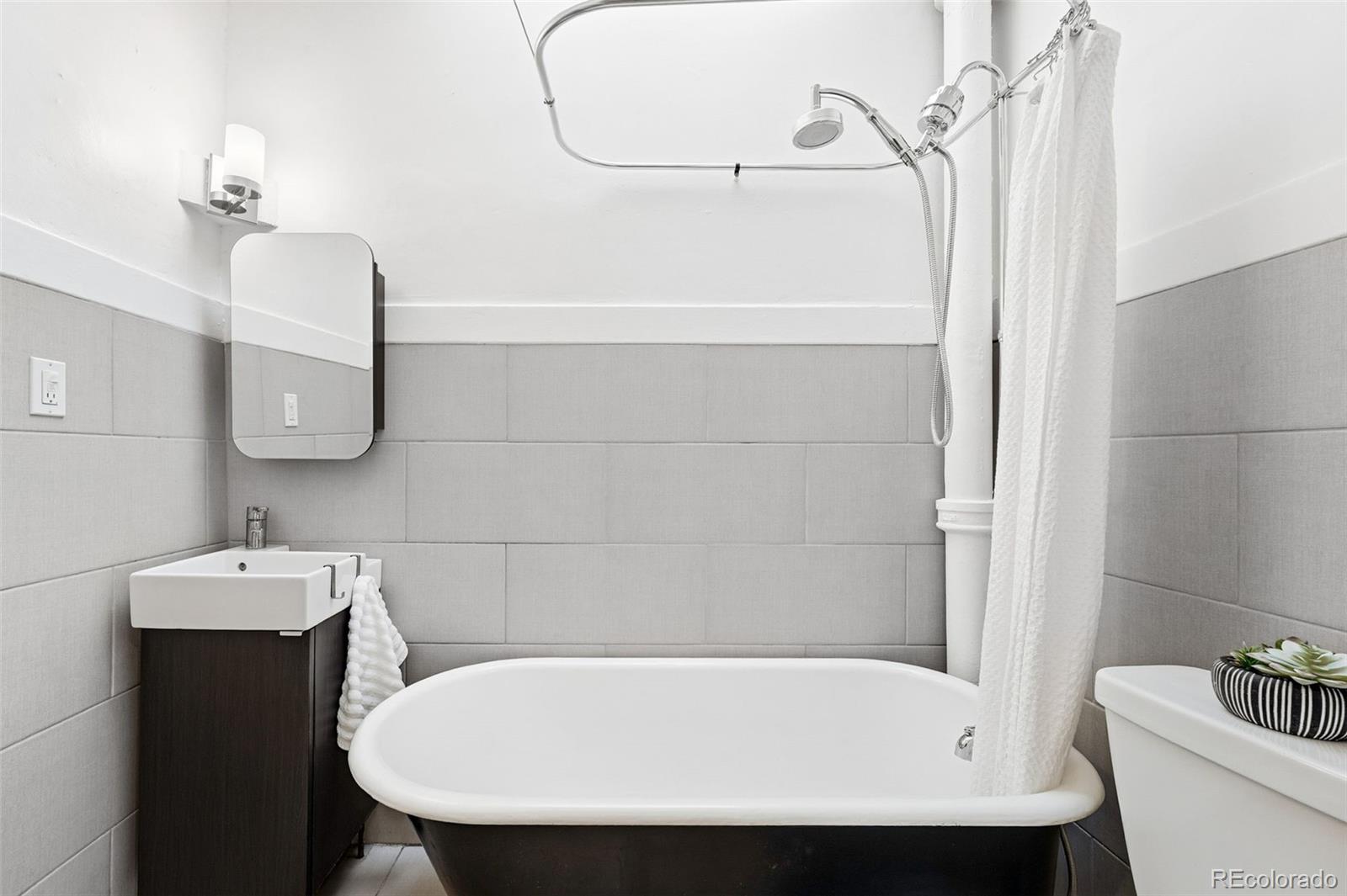 664 Meade Street Denver, CO 80204 - Photo 17 of 29