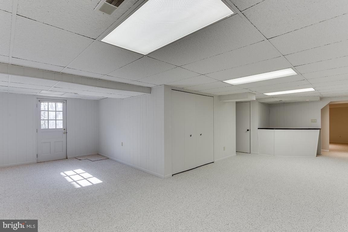 8228 Lakenheath Way Potomac, MD 20854 - Photo 30 of 41 a view of empty room