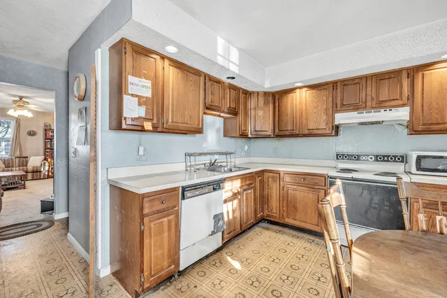 $329,900 | 317 Brewster Street, Bridgeport, CT 06605