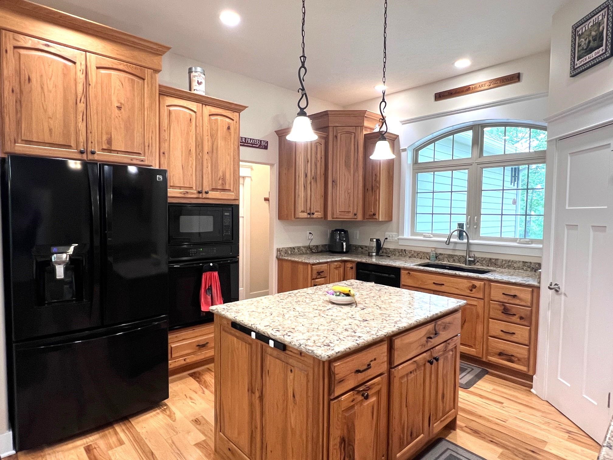 4264 Benjamin Road Perry, MI 48872 - Photo 12 of 46 50177470-315e588d-4e31-45f0-825c-ec9106fee7d4.JPG