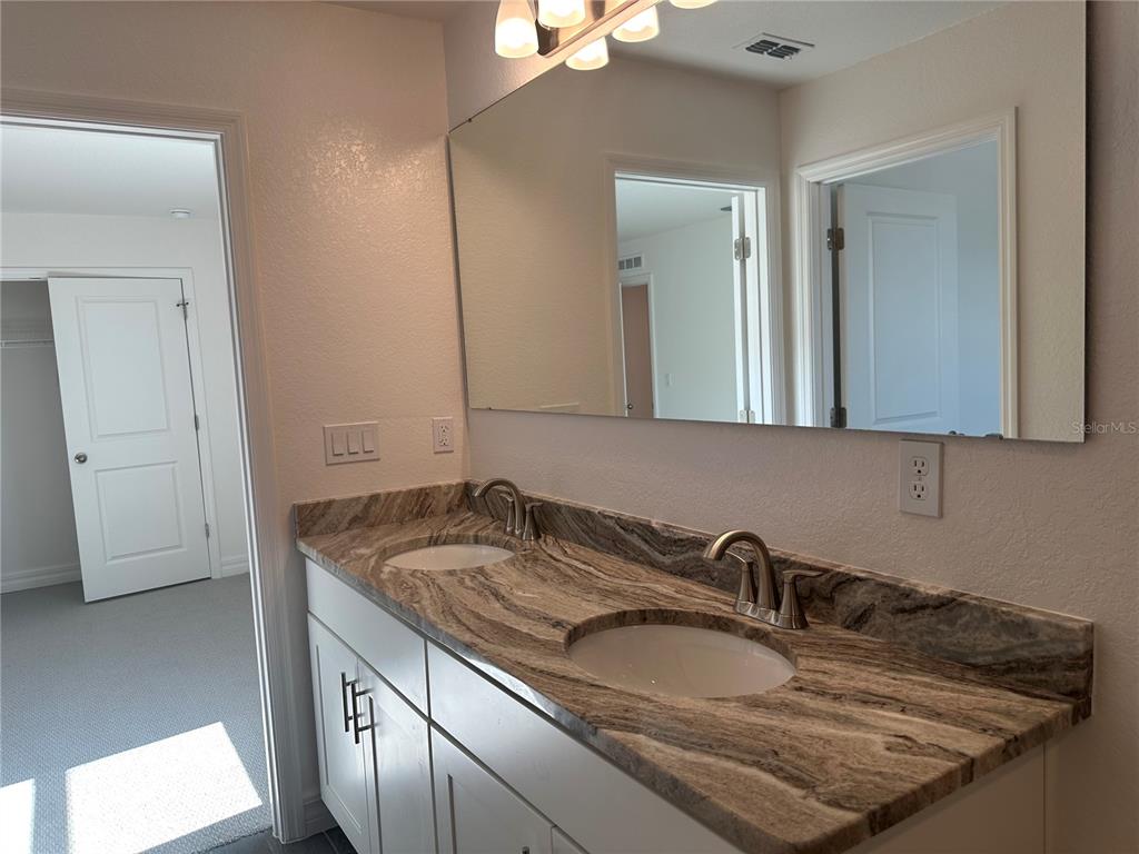 246 Burney Road Osprey, FL 34229 - Photo 30 of 46
