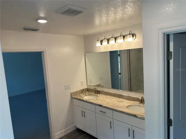 $4,500 | 246 Burney Road, Osprey, FL 34229