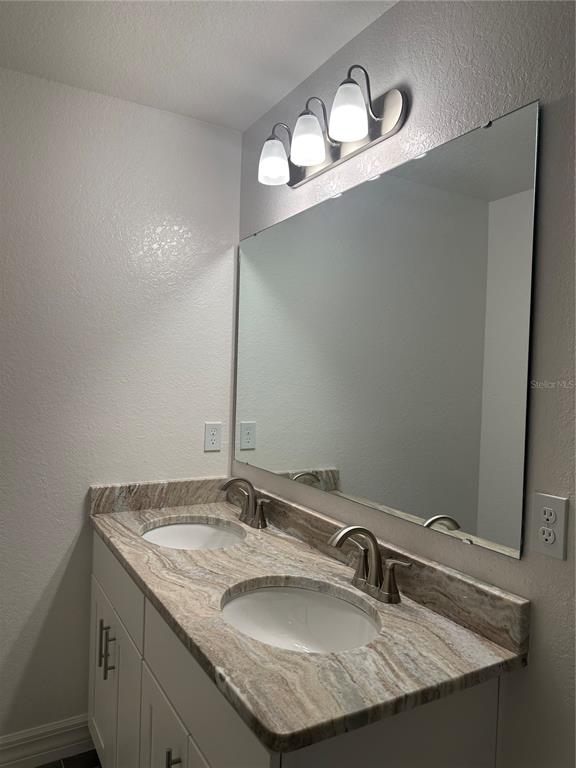 246 Burney Road Osprey, FL 34229 - Photo 41 of 46