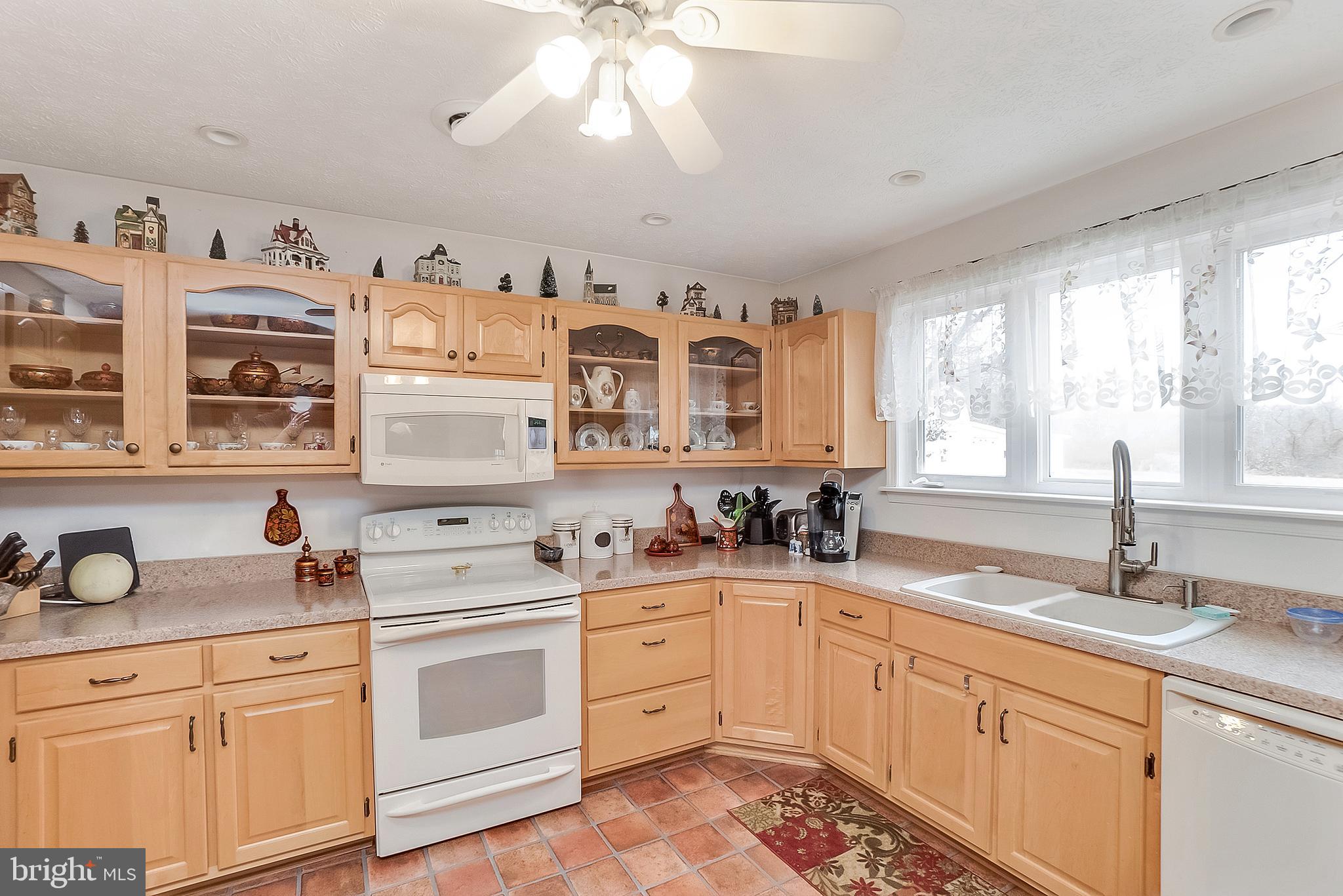 10020 South Faulkner Road Faulkner, MD 20632 - Photo 16 of 28 Kitchen