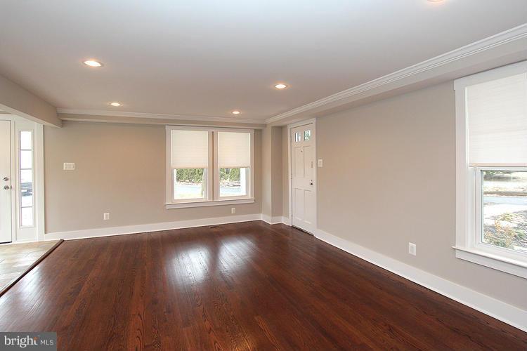 730 Dill Road Severna Park, MD 21146 - Photo 8 of 30 Living Room