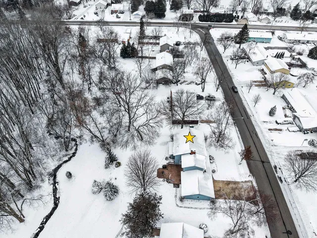 $423,000 | 3258 Peterson Road, Green Bay, WI 54311