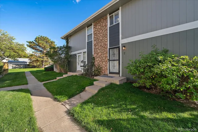 $240,000 | 9901 East Evans Avenue, Unit 33D, Denver, CO 80247