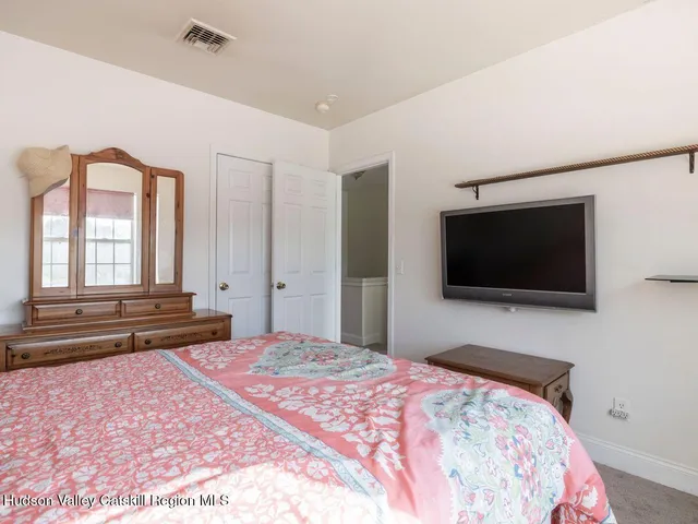 $350,000 | 15 Troy Lane, Highland, NY 12528