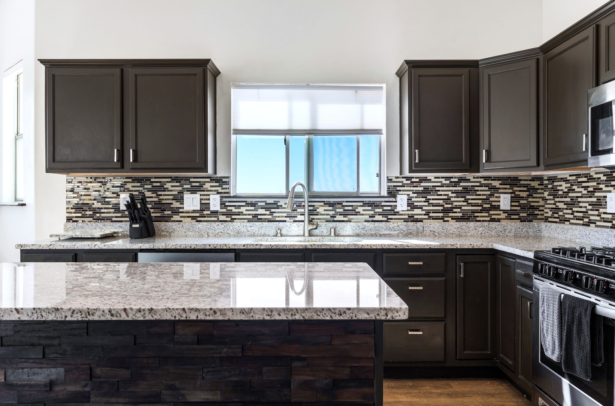 200 Aldaba Circle Northeast Rio Rancho, NM 87124 - Photo 18 of 39
