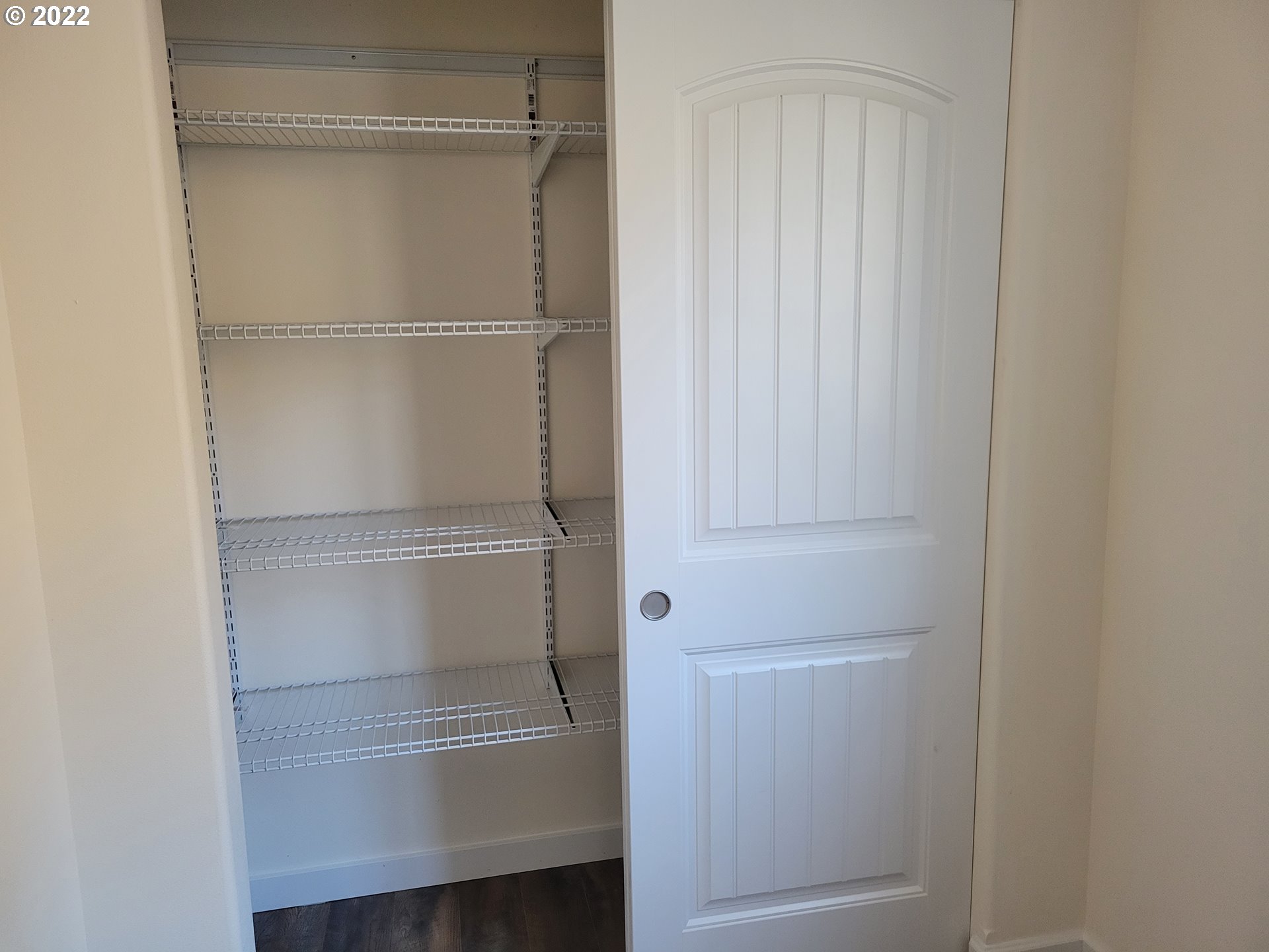 195 Armande Loop Roseburg, OR 97471 - Photo 6 of 28 a view of an empty walk in closet
