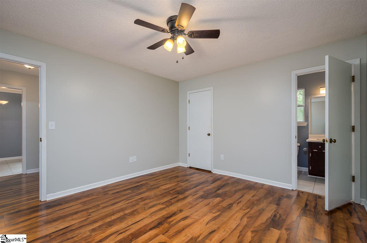 136 B Duncan Chapel Road Greenville, SC 29617 - Photo 14 of 27 Gallery Image 14