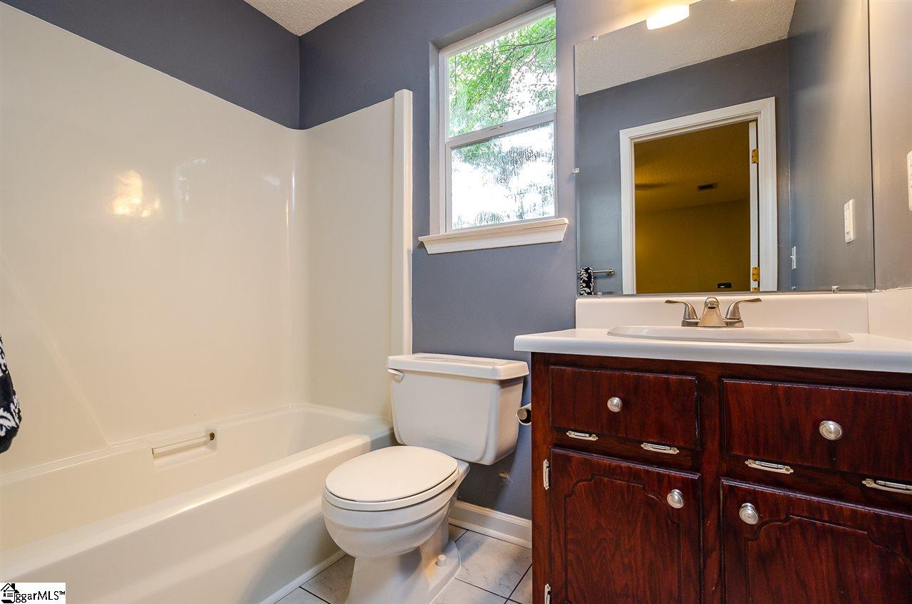 136 B Duncan Chapel Road Greenville, SC 29617 - Photo 15 of 27 Gallery Image 15