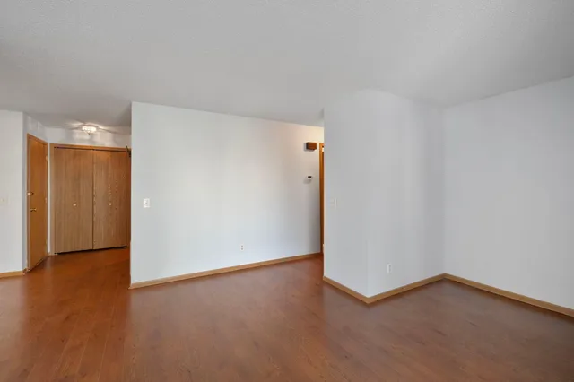 $171,000 | 6248 Magda Drive, Unit D, Maple Grove, MN 55369