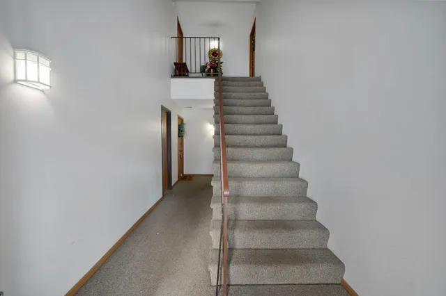 $171,000 | 6248 Magda Drive, Unit D, Maple Grove, MN 55369