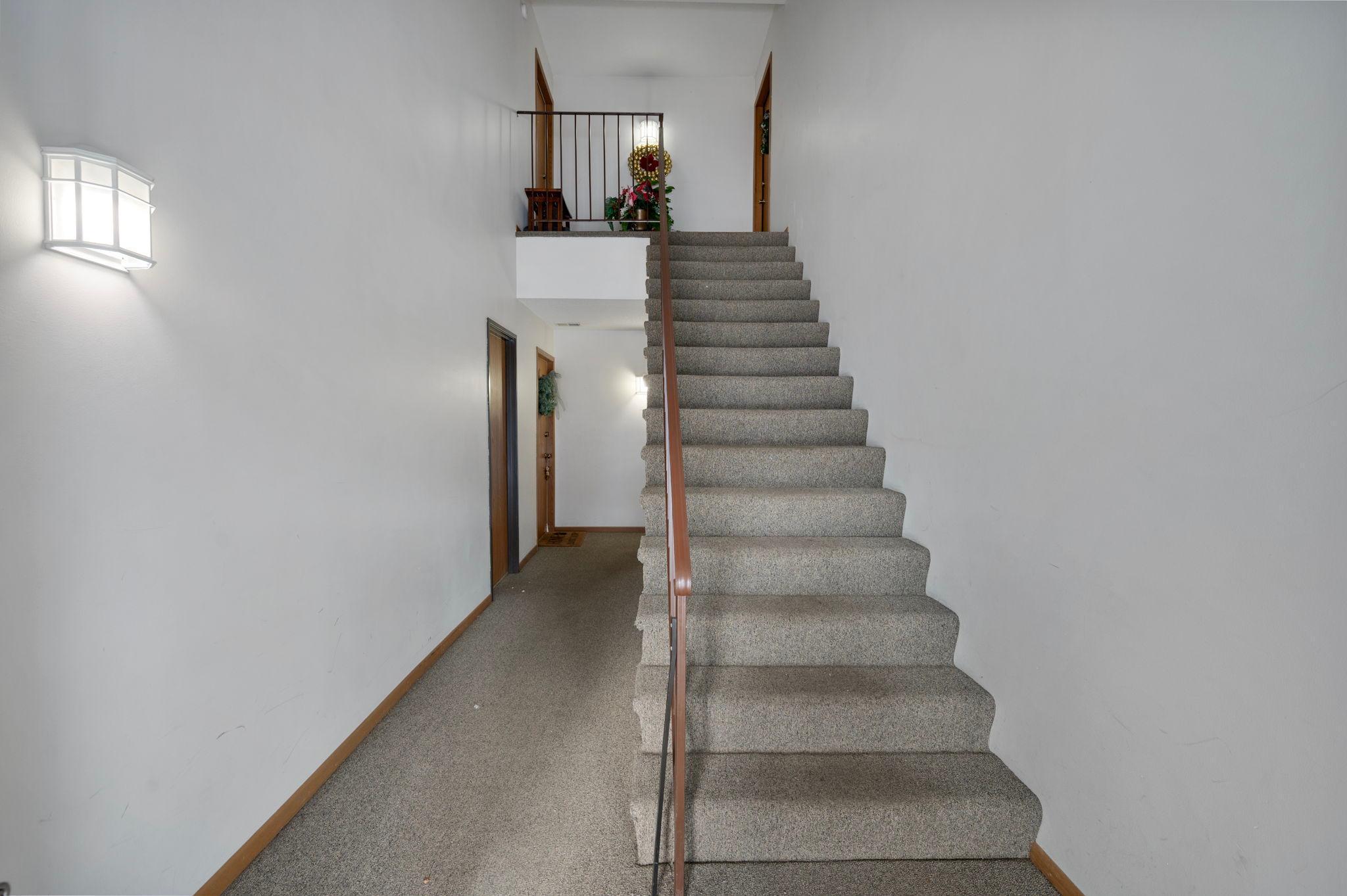 6248 Magda Drive, Unit D Maple Grove, MN 55369 - Photo 3 of 20