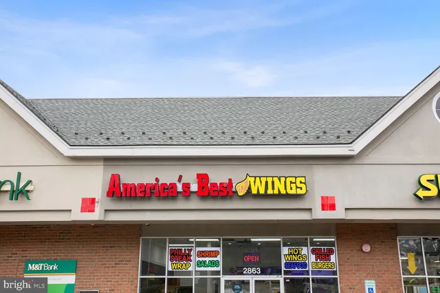 a view of outdoor space of the house
