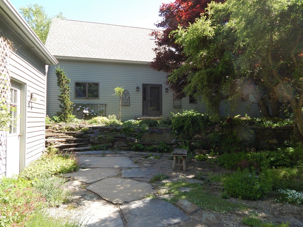 92 West Parsons Road Conway, MA 01341 - Photo 3 of 29 Gallery Image 3