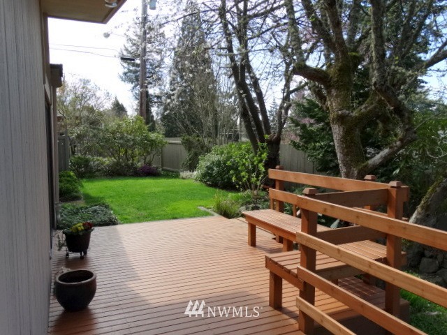 18605 Beverly Road Southwest Normandy Park, WA 98166 - Photo 17 of 20 Gallery Image 17