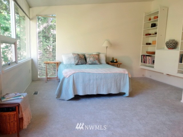 18605 Beverly Road Southwest Normandy Park, WA 98166 - Photo 8 of 20 Gallery Image 8