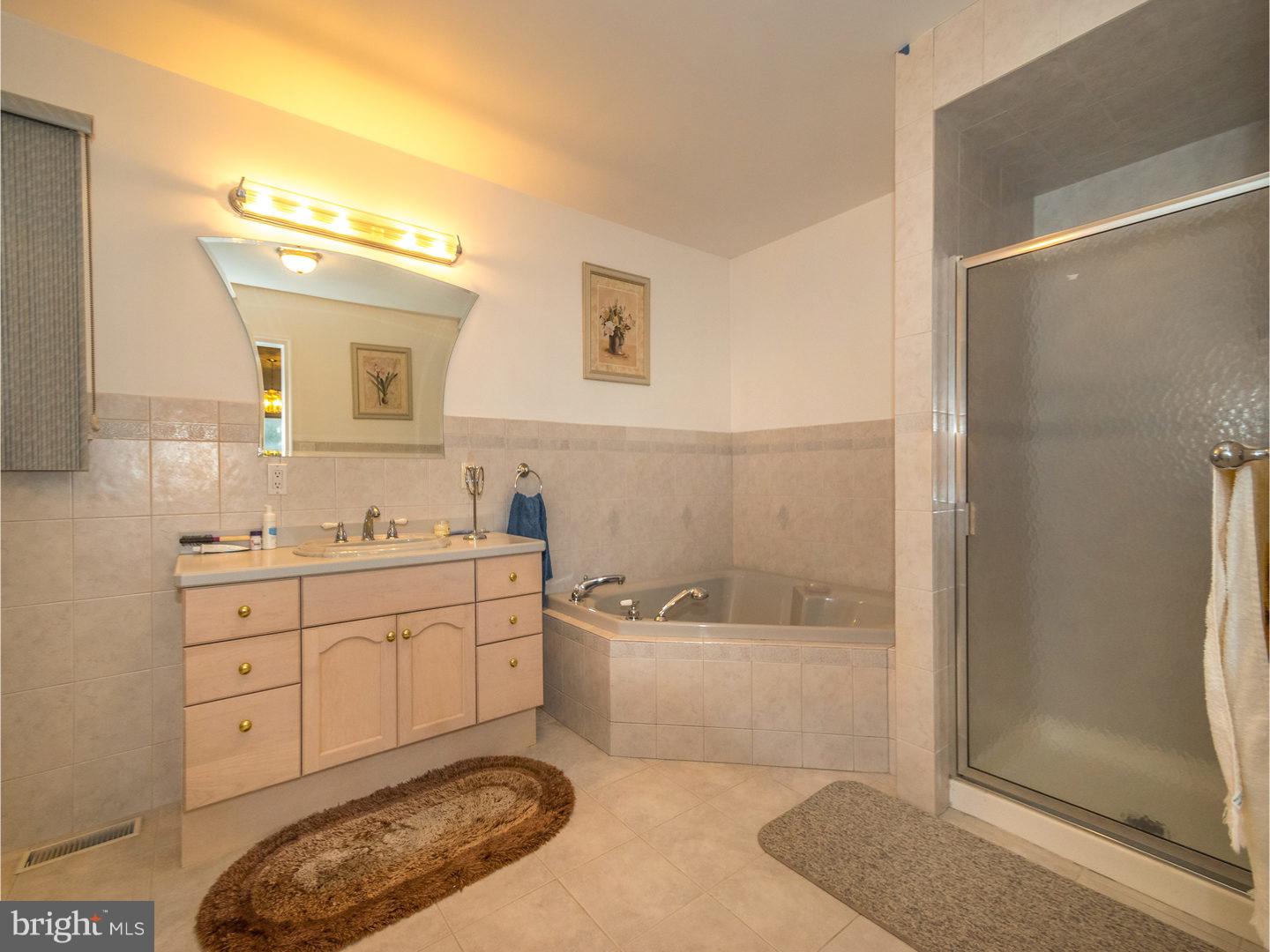9818 Glenhope Road, Unit B Philadelphia, PA 19115 - Photo 12 of 25 Master Bathroom