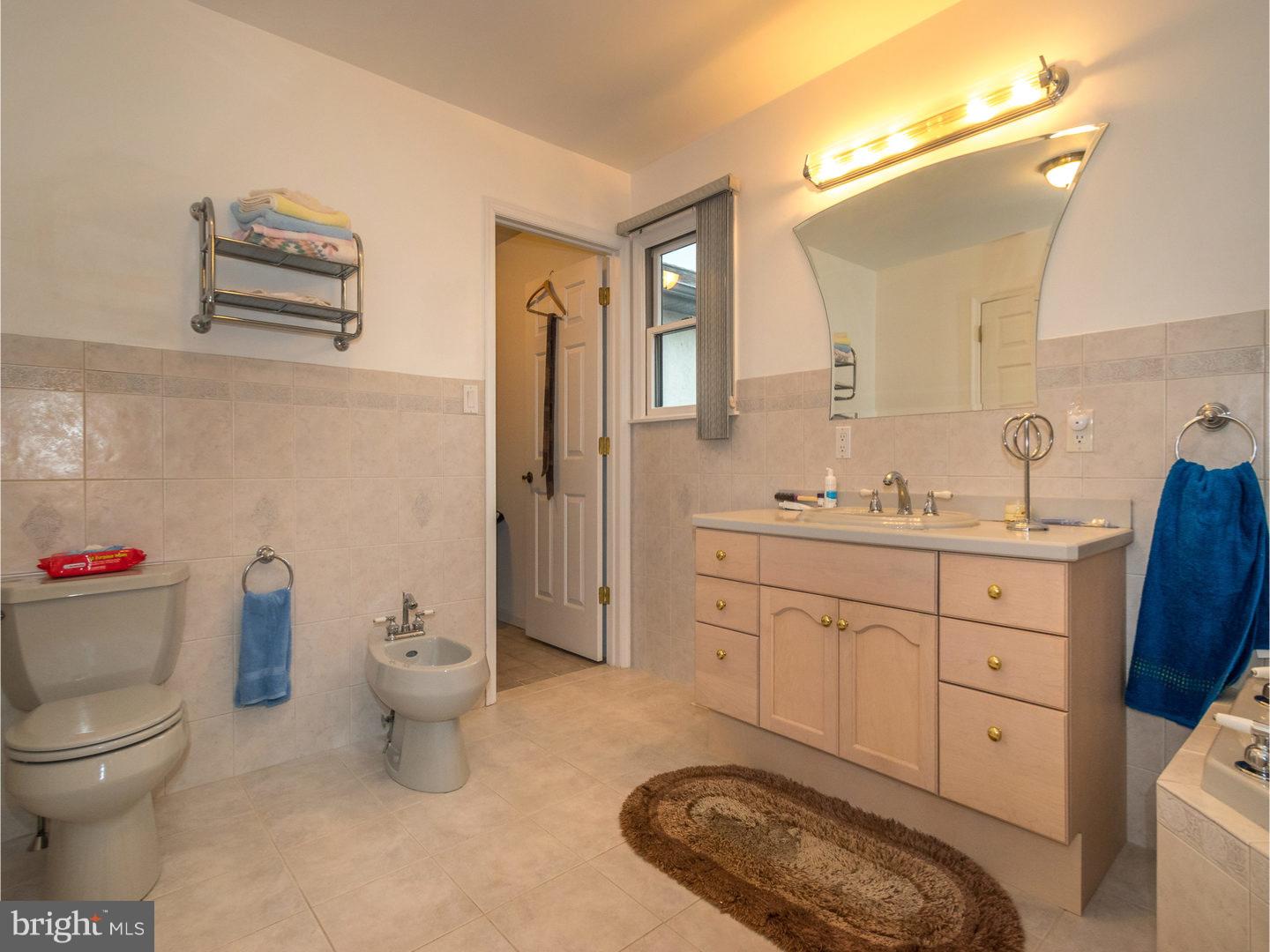 9818 Glenhope Road, Unit B Philadelphia, PA 19115 - Photo 13 of 25 Master Bathroom
