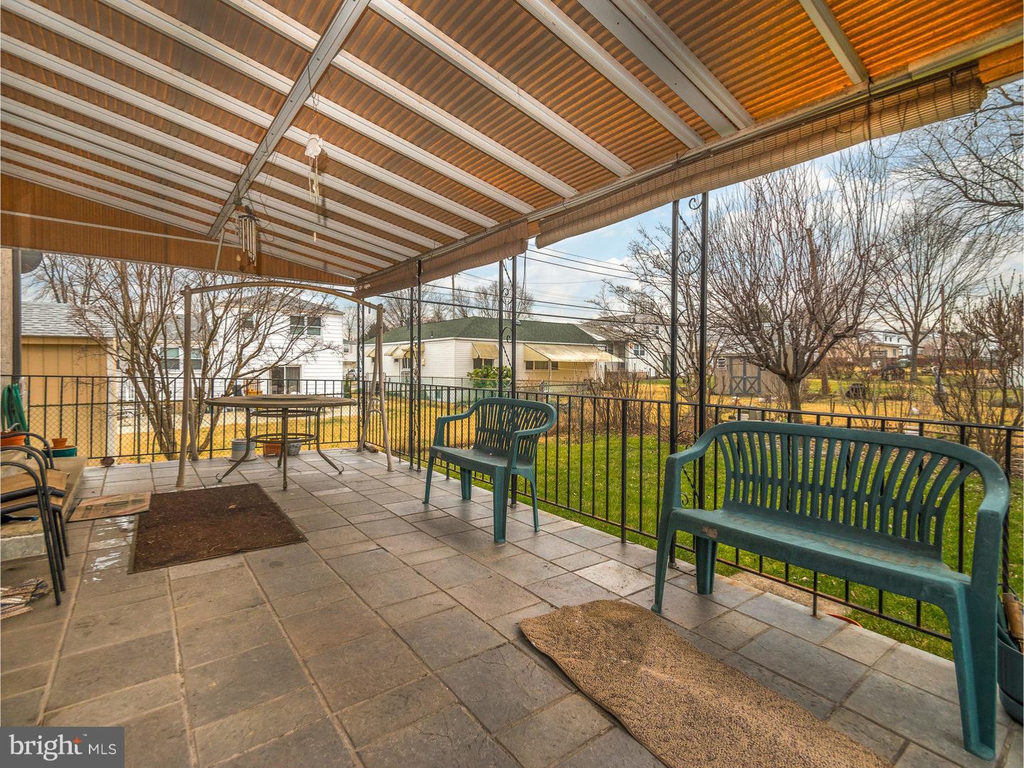 9818 Glenhope Road, Unit B Philadelphia, PA 19115 - Photo 22 of 25 Porch