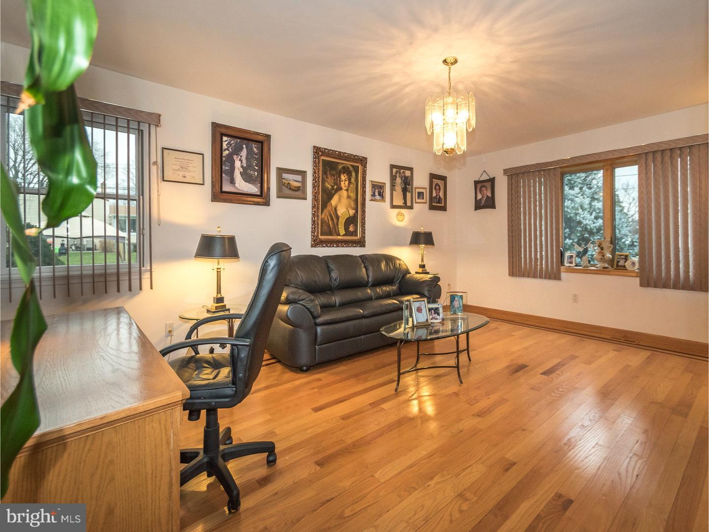 9818 Glenhope Road, Unit B Philadelphia, PA 19115 - Photo 4 of 25 Den