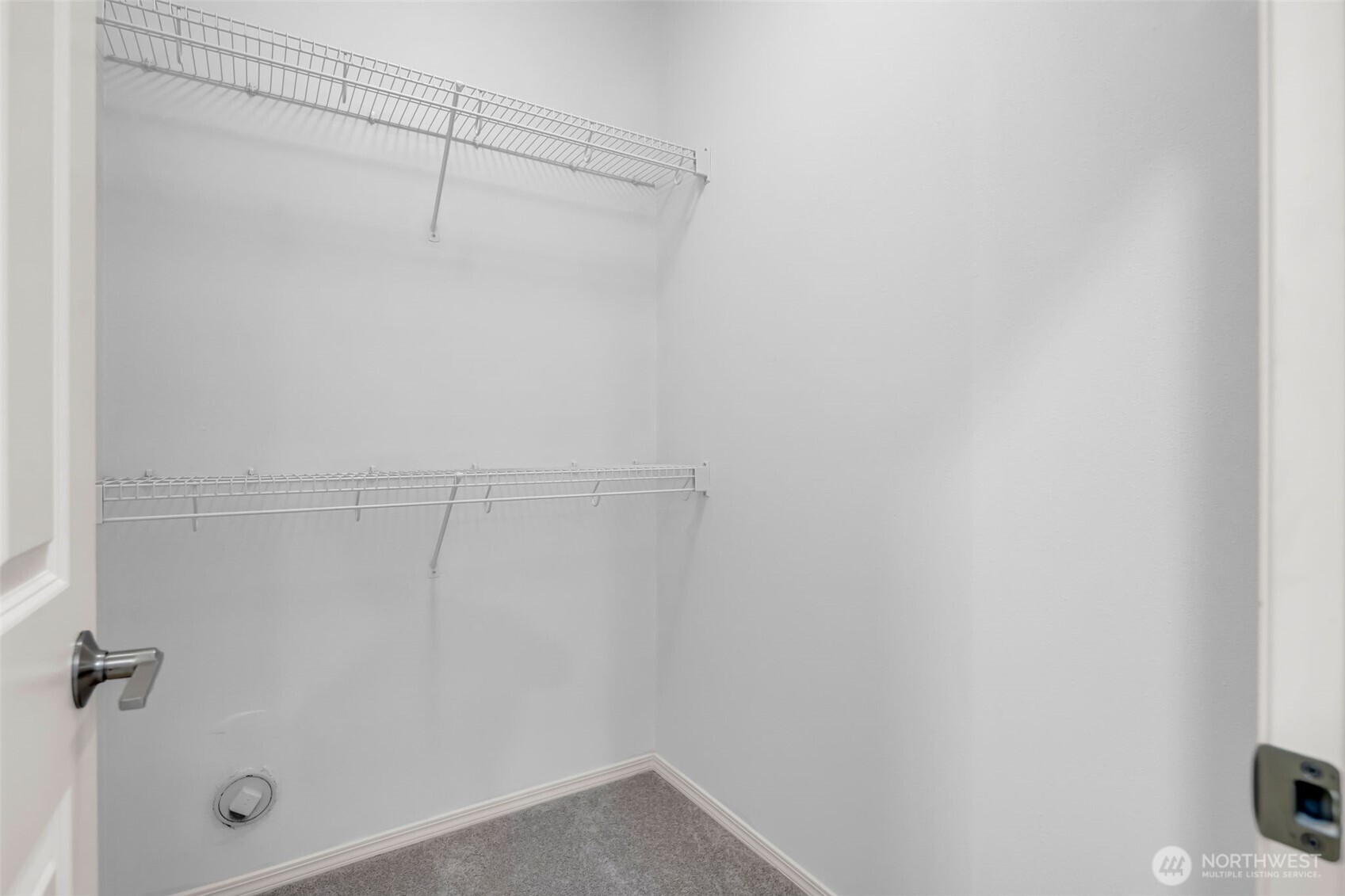 4212 221st Place Southeast, Unit 1561 Issaquah, WA 98029 - Photo 25 of 35 a view of a small space