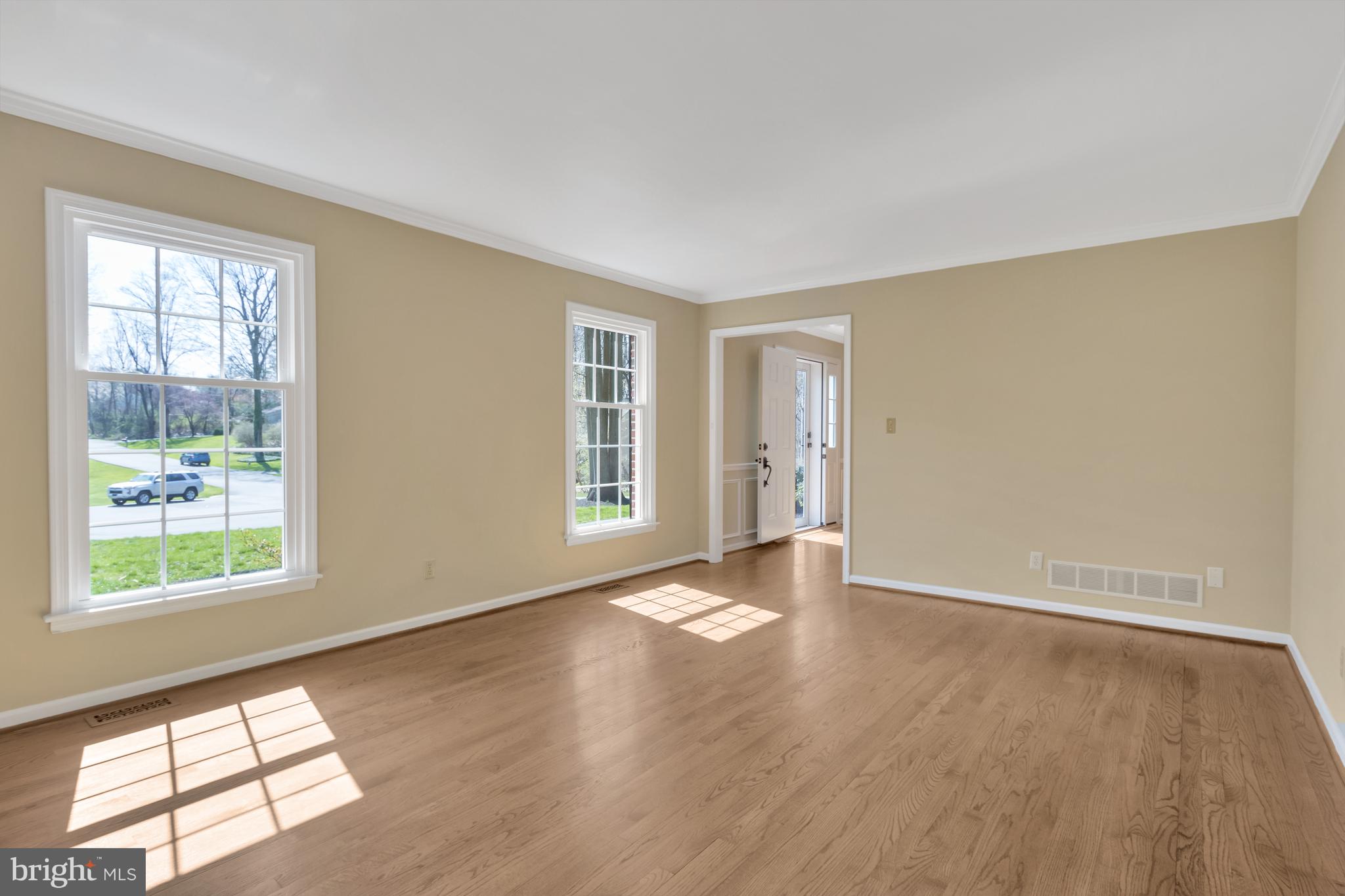 9 Radburn Lane Landenberg, PA 19350 - Photo 4 of 31 Living Room